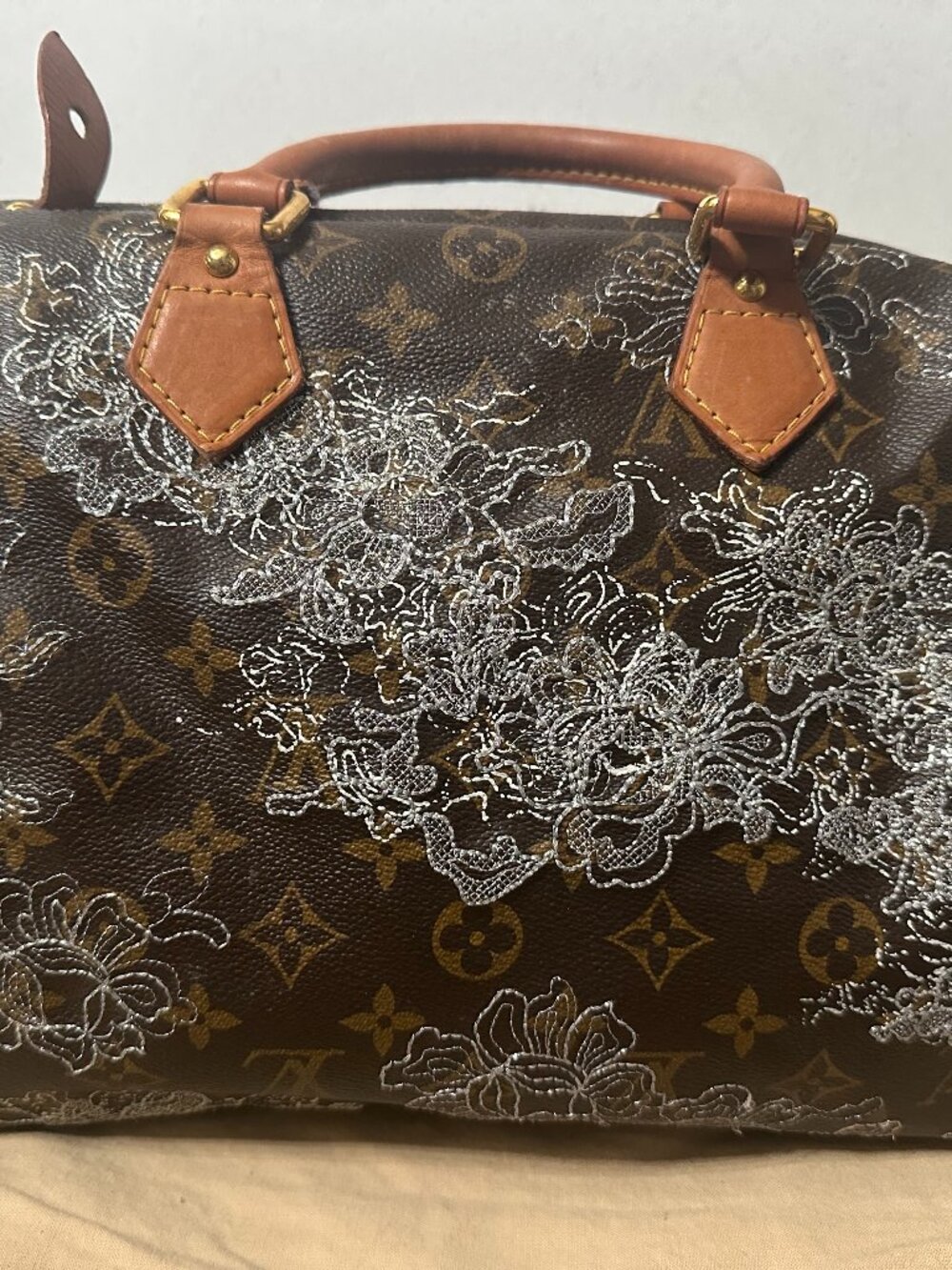 Louis Vuitton Monogram Dentelle Speedy 30 — Silver